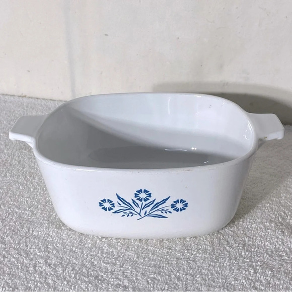 Vintage Corningware Blue Cornflower P-1.5- B 6 Cup Casserole Dish - Picture 14 of 14